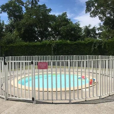 Premium Parking Tramway Wifi 아파트