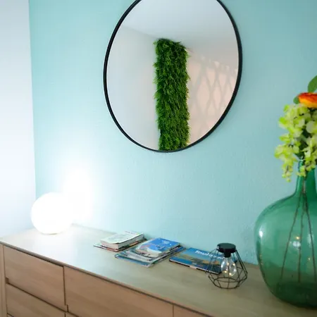 Lägenhet Premium Parking Tramway Wifi *