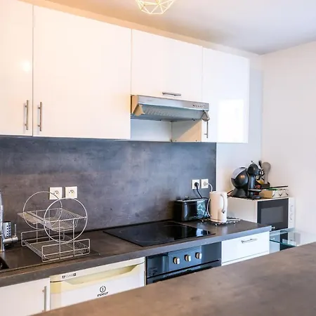 아파트 Premium Parking Tramway Wifi