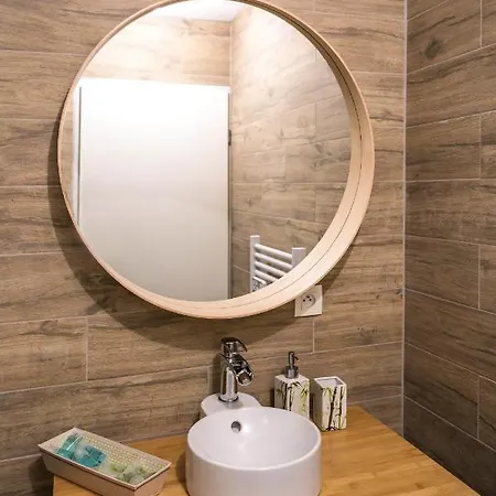 Premium Parking Tramway Wifi Lägenhet *