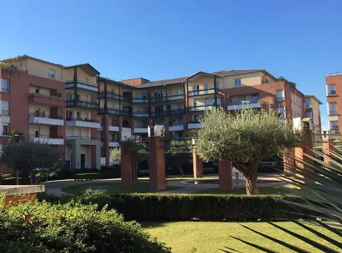 Premium Parking Tramway Wifi *